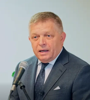«З ким ми хочемо битися?». Прем'єр Словаччини висловився про захист НАТО від Росії