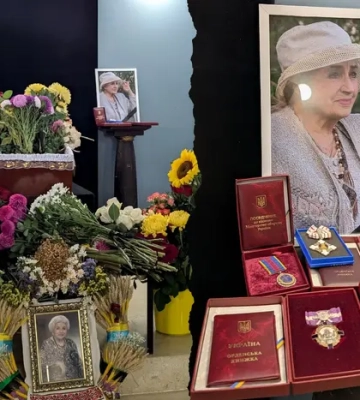 Київ попрощався з легендою українського театру Галиною Яблонською 