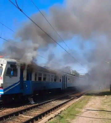 Росіяни вдарили по поїзду на Харківщині: поранено пасажирів
