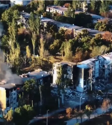 Відео: окупанти руйнують у Дружківці будинки та мости