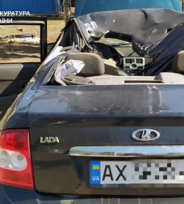 Російський дрон знову «вполював» автівку на Харківщині