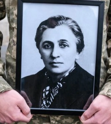 Тещу провідників ОУН Коновальця та Мельника перепоховали на Личаківському цвинтарі у Львові. ФОТОрепортаж