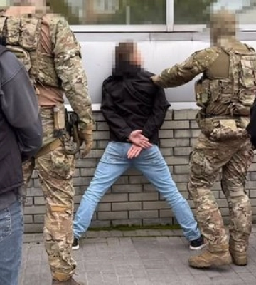 За $100 наводив російські ракети на військові об’єкти: хмельничанина засудили до 15 років