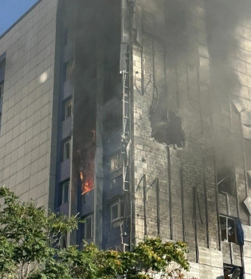 Війська рф завдали удару по офісній будівлі в центрі Одеси