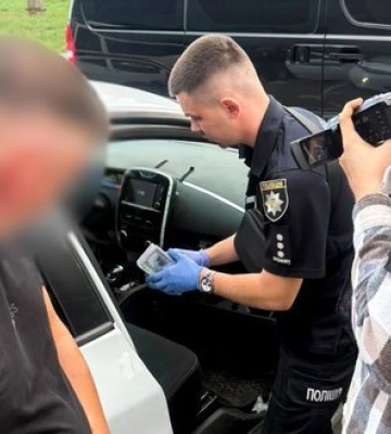Лікар за $16 тис. обіцяв зняти військовозобов’язаного з розшуку та оформити бронювання на Рівненщині, - прокуратура. ФОТО