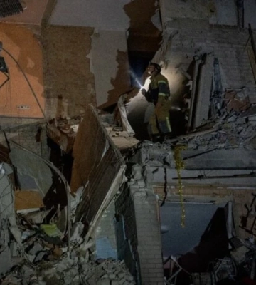 Удар по багатоповерхівці у Сумах: ДСНС повідомила деталі