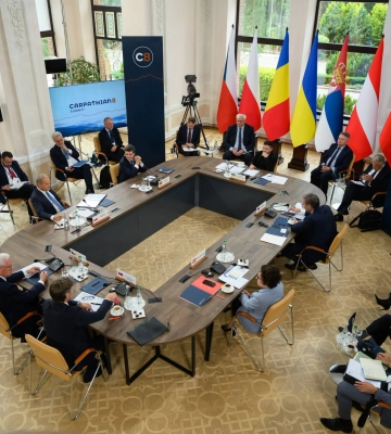 Що дасть Україні перший саміт «Карпатської вісімки» — C8