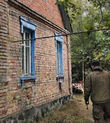 Время остановилось еще в СССР: женщина купила дом в деревне без воды и канализации 