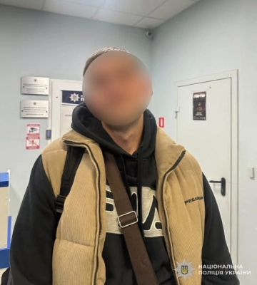 У Львові затримали 35-річного чоловіка за підозрою у крадіжці гаманця
