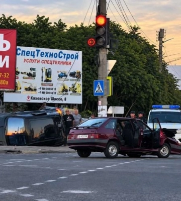«Меньше дурацких знаков и разметок»: в Мелитополе очередное ДТП связывают с дорожной «головоломкой» от оккупантов