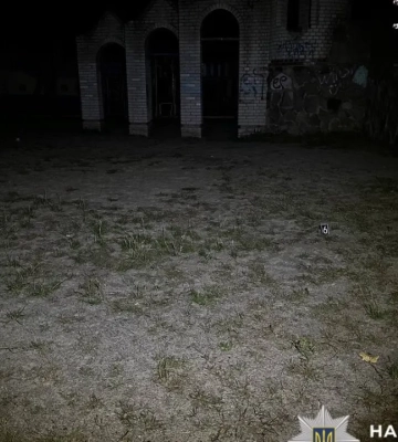На Київщині через ворожу атаку поранено жінку
