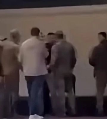 В Сети показали видео задержания полицией режиссера группы Интер — в ТЦК объяснили ситуацию