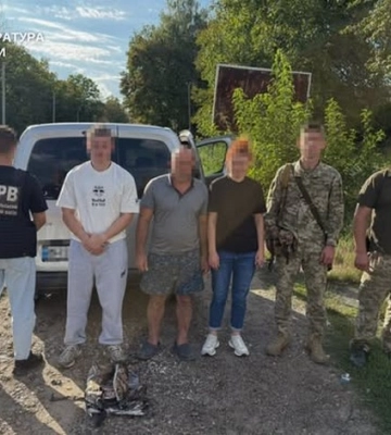На Вінниччині викрито ще дві спроби незаконного переправлення через кордон: двом чоловікам повідомлено про підозру