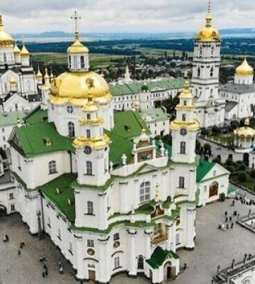 Прокуратура готовит иск в связи с исчезновением старинных икон и перестройками в Почаевской лавре