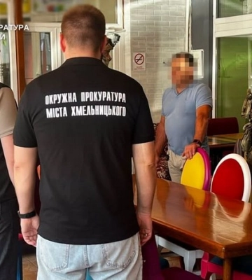 За $4000 обіцяв іноземцю фіктивний шлюб з українкою та посвідку на проживання