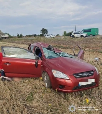 На Кіровоградщині пенсіонер не впорався з кермуванням: двоє пасажирів у лікарні