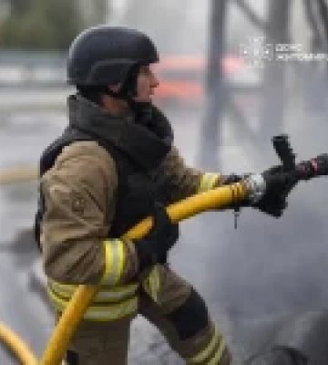Атаки РФ по АЗС на Житомирщині: ДСНС ліквідувала всі пожежі
