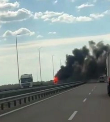 На трасі Кременчук — Полтава поблизу Бутенок загорілася вантажівка 