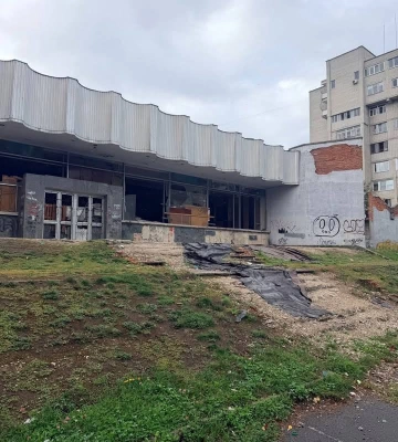 Андрій Разумовський закликав закрити доступ до колишнього клубу «21 століття» у Луцьку