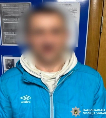 У Харкові загратовано зловмисника, який ножицями та ножем порізав чоловіка та жінку