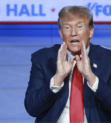 Рейтинг схвалення Трампа опустився до найнижчого рівня за його кар’єру