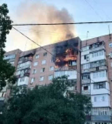 У Краматорську рятувальники гасили масштабні пожежі після атаки російських дронів