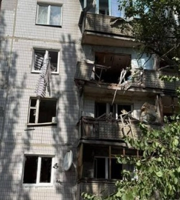 Один человек погиб и один получил ранение в результате вражеского артиллерийского удара по Краматорску. ФОТОрепортаж