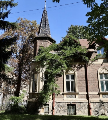 Правнуки Марії Федак зі США відвідали родинну віллу у Львові, яку забрали совєти