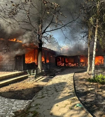 Атака на Одесскую область: горят дома после попадания реактивного дрона