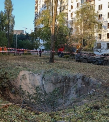 Київ весь день атакують дрони, у Святошинському районі є поранена – Кличко