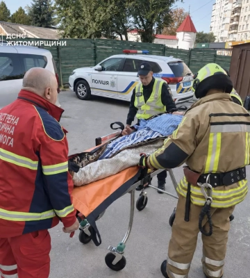 У Бердичеві рятувальники допомогли чоловіку, який потребував медичної допомоги, - ДСНС