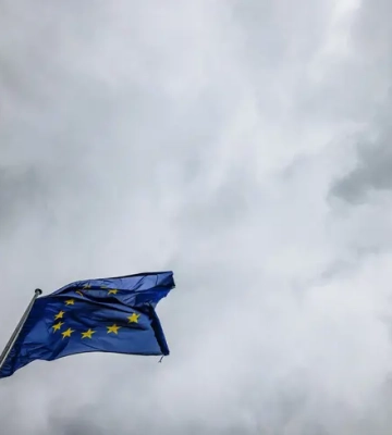 Росія вже воює з Європою без оголошення війни. Як зупинити її гібридну стратегію