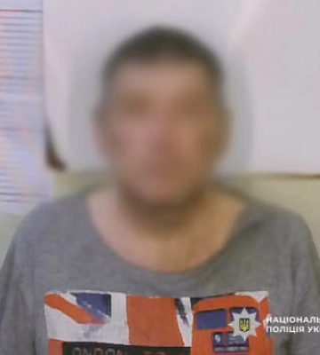 Затриманний за вбивство киянин стверджує, що жертва сама собі завдала понад 20 ножових поранень