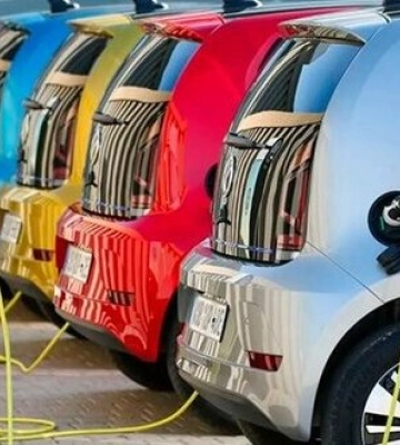 Львівщина обігнала Київ за реєстраціями електромобілів: які моделі купують найчастіше