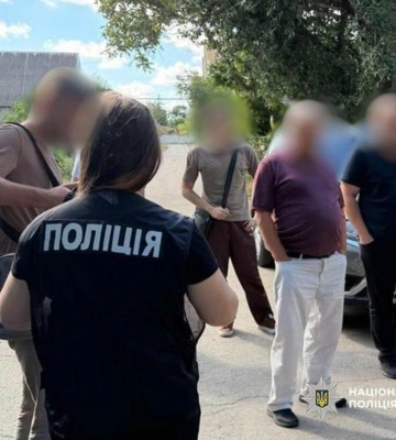 «Права під ключ»: на Одещині 69-річного чоловіка підозрюють у схемі
